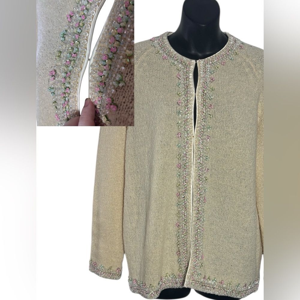 Vintage women’s knit 95% wool cardigan sweater beaded‎ coquette feminine whimsy